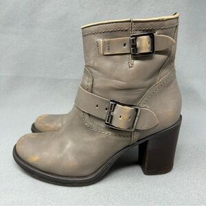 Summit White Mountain Taupe Gray Genuine Leather Sz 38/7-7.5 Buckle Ankle Boots